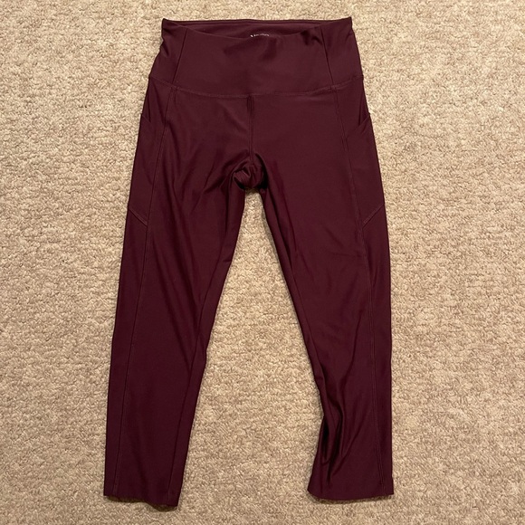VOGO Althetica Plum Crop Leggings w/ Pockets - Picture 3 of 5